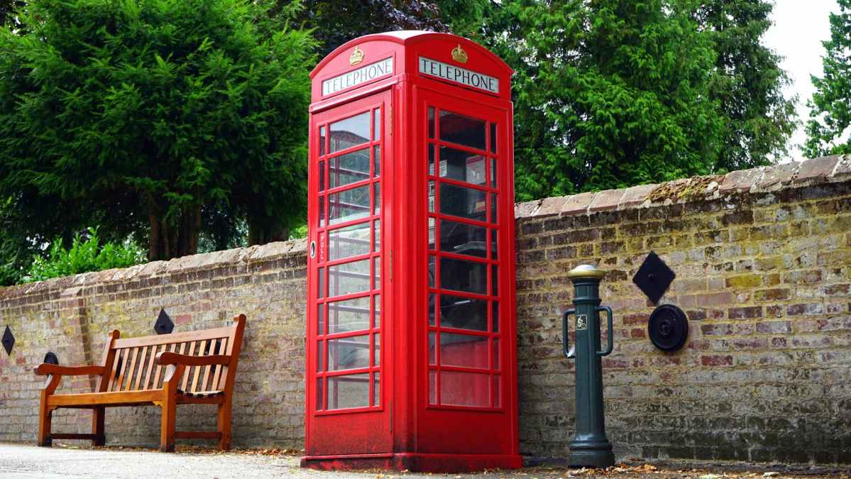 (BIRMINGHAM, U.K) Historical Restoration Report: An old police box − West Midlands Police’s own ‘Tardis’ − which was a base for officers more than 50 years ago is to be restored by one of our museum volunteers #AceNewsDesk report