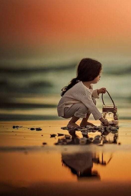 Kindness in words creates confidence. Kindness in thinking creates profoundness. Kindness in giving creates love.