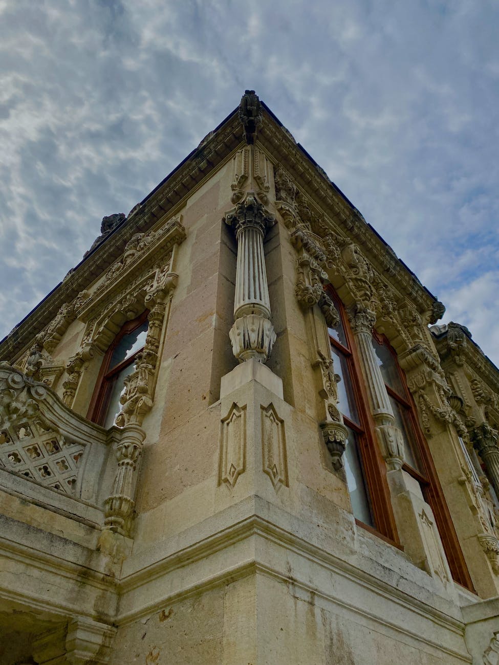 BREAKING U.K MET POLICE REPORT: British Museum Thefts Questioned Over Alleged Thefts ….