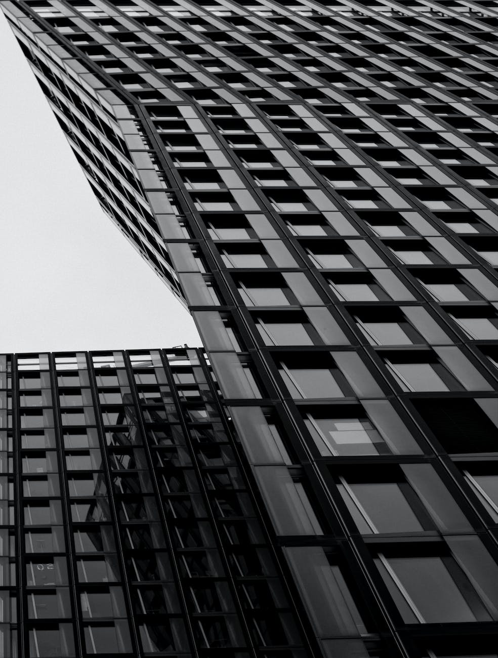 BREAKING U.S UPDATE NEWS: Stabbing suspect run over by victims in Winston-Salem, charged with murder after victim dies