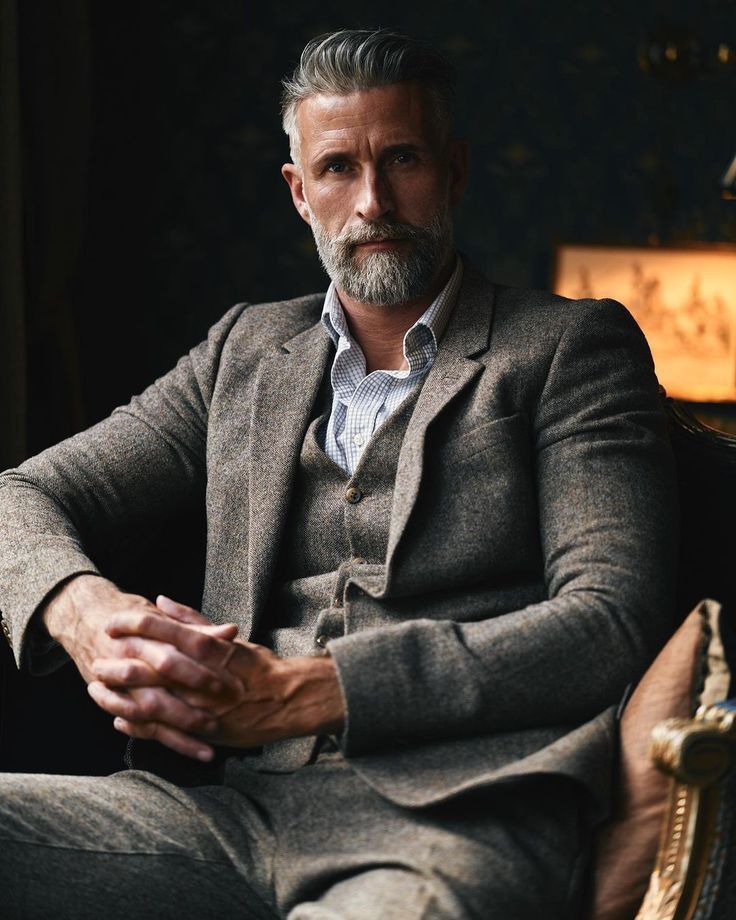 GOOD NEWS STORY: Stowaway cat accidentally mailed to California in returned package