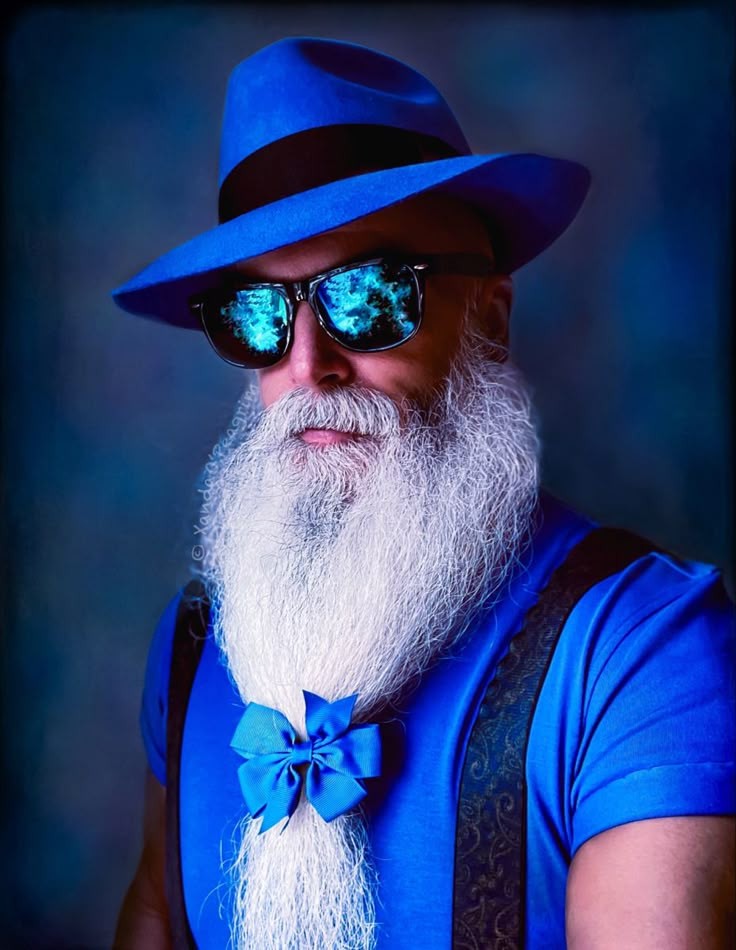 Hickory golfers keep antique wooden clubs and past fashion in style