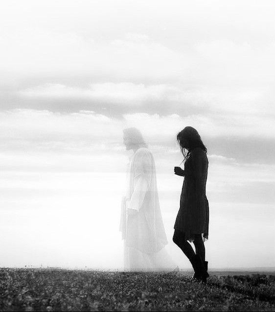 Let us take a moment to lift up in prayer all the lost souls with us today. As we stand together, let’s bow our heads in heartfelt gratitude and reflect on our shared blessings.🤲