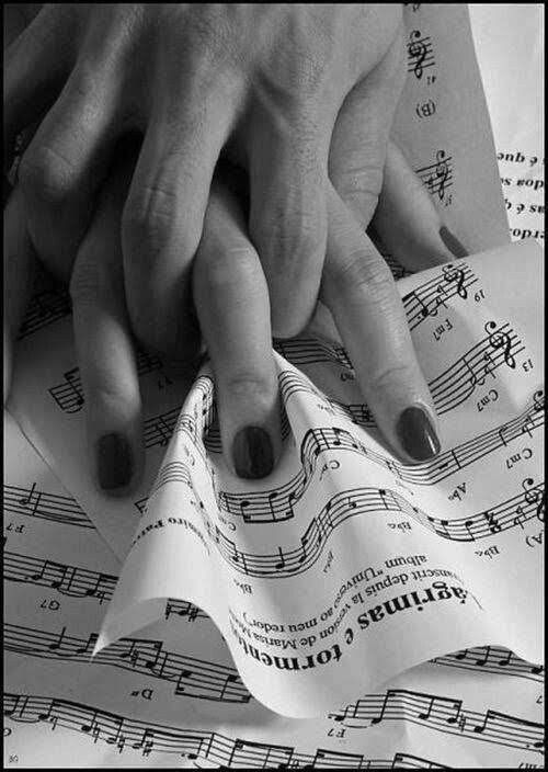 HOUSE POET 🌼🌻🌷🌼🌻🌺🥀🌱⚘️🏵🍃🌼🌾🌿☘️🌾🌿☘️🪻🪻🪻🍃🍂🍁🍀🌱🌺🥀🌻🌼🌷🪻☘️🌿🌾